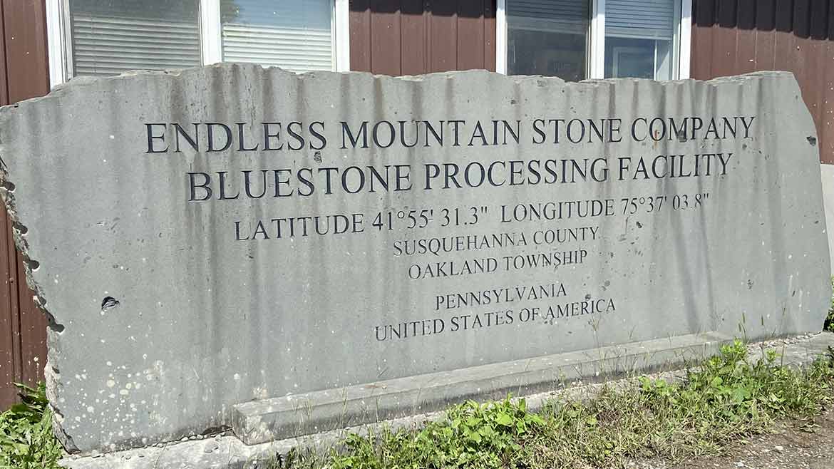 SW 0323 Inside the Shop Endless 08