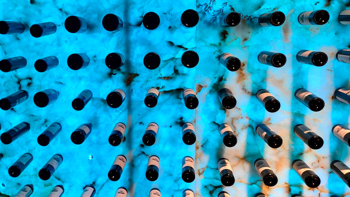 SW 1222 WEB Inside The Shop 06