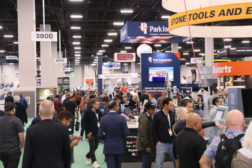 Crowds on the exhibit floor at StonExpo 2023